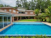 Casa em Itu, com 1000m², à venda em condomínio de alto... Casa em Itu, com 1000m², à venda em condomínio de alto...