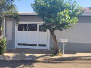 Casa em Jardim Califórnia, Marília/SP de 0m² 2 quartos à...