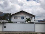 Casa em Jardim Cascata, Teresópolis/RJ de 472m² 5...