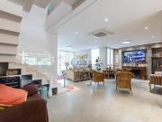 Casa em Jardim Cordeiro, São Paulo/SP de 424m² 4 quartos...