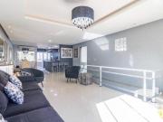 Casa térrea com 3 dormitórios, suíte e espaço gourmet