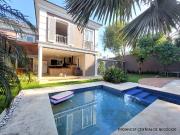 Casa em Jardim Passárgada I, Cotia/SP de 642m² 5 quartos...