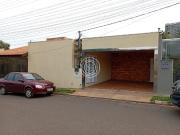 Casa em Jardim Tijuca, Campo Grande/MS de 203m² 2...