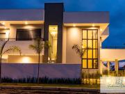 Casa em Lagoinha, Ubatuba/SP de 330m² 5 quartos à venda...