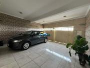 Casa em lote de 180 metros com amplo terraço