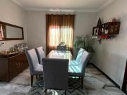 Casa em lote inteiro