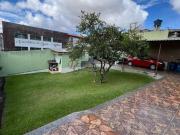 Casa em lote inteiro à venda no bairro Bom Retiro em Betim