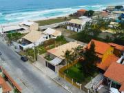 Casa em Miguel Couto, Cabo Frio/RJ de 216m² 3 quartos à...