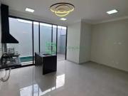 Casa em Mongaguá, com piscina top