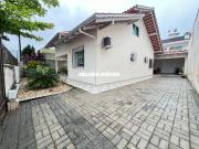 Casa em Nações, Balneário Camboriú/SC de 98m² 3 quartos...