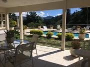 Casa em Nogueira, Petrópolis/RJ de 450m² 6 quartos à...