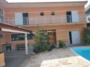 Casa em Nossa Senhora do Carmo, Arujá/SP de 221m² 4...