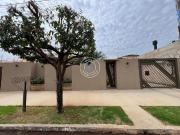 Casa em Panamá, Campo Grande/MS de 236m² 4 quartos à...