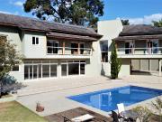 Casa em Parque Dom Henrique, Cotia/SP de 600m² 3 quartos...