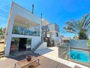 Casa em Porto Alegre, no bairro Aberta dos Morros, com 3...