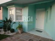 Casa em Porto Alegre, no bairro Espirito Santo, com 4...