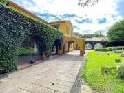 Casa em Porto Alegre, no bairro Pedra Redonda, com 7...