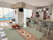 Casa em Praia dos Amores, Balneário Camboriú/SC de 240m²...