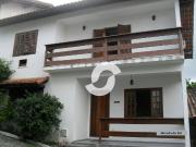 Casa em Rio do Ouro, Niterói/RJ de 174m² 4 quartos à...