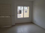 Casa em Rua Henrique Anawate Guarujá Porto Alegre/RS