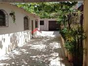 Casa em Rua Paes Leme Jardim América Londrina/PR