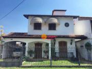 Casa em São Francisco, Niterói/RJ de 303m² 4 quartos à...
