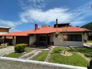 Casa em Sambaqui, Florianópolis/SC de 226m² 3 quartos à...