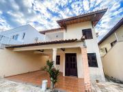 Casa em Sapiranga, Fortaleza/CE de 220m² 4 quartos para...