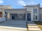 Casa em Terras de Santa Teresa, Itupeva/SP de 170m² 3...