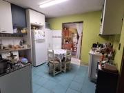 Casa em terreno 10x40 bairro Vila Jardim