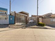 Casa em Uberaba, Curitiba/PR de 52m² 3 quartos à venda...