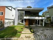 Casa em Vargem Grande, Teresópolis/RJ de 239m² 4 quartos...
