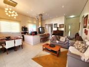 Casa em Vila Caldas, Carapicuíba/SP de 165m² 3 quartos à...