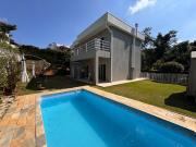 Casa em Vila Caldas, Carapicuíba/SP de 200m² 4 quartos à...