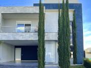 Casa em Vila Real, Hortolândia/SP de 230m² 3 quartos à...