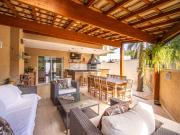 Casa em Vila Santo Antônio do Portão, Cotia/SP de 159m²...