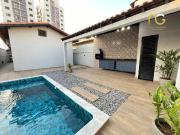 Casa em Vila Tupi, Praia Grande/SP de 155m² 4 quartos à...