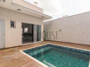 Casa em Votorantim, com 243m², à venda em condomínio de...