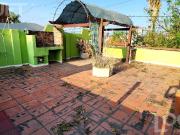 Casa en 2 dormitorios y terraza con asador