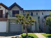 Casa en 5 ambientes con galería parrilla y patio ! Apto...