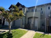 Casa en 5 ambientes con galería parrilla y patio ! Apto...