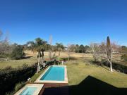 Casa en Abril Club De Campo