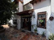 CASA EN ACAPATZINGO, CUERNAVACA A 10 MINUTOS DEL CENTRO