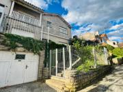 Casa en Alberti 900 de 8 ambientes con garage y jardin