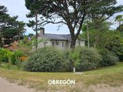 Casa en alquiler 2024 Pinamar golf a 2 cuadras del mar...