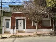 Casa en Alquiler! 2 dorm patio c/asador B° Alto Alberdi