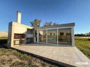 Casa en alquiler 2 Dormitorios 1 Baño Manuel. B Gonnet...