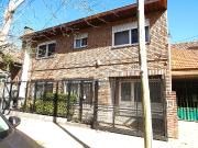 Casa en Alquiler 3 dorm, patio y Jardín. Necochea al...