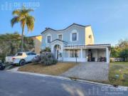 Casa en alquiler 5 ambientes con pileta y parrilla,...