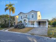 Casa en alquiler 5 ambientes con pileta y parrilla,...